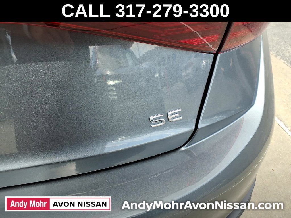 Used 2025 Volkswagen Jetta SE FWD image 11