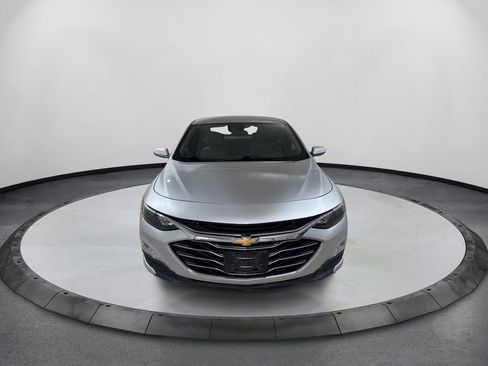 Used 2022 Chevrolet Malibu LT FWD image 2