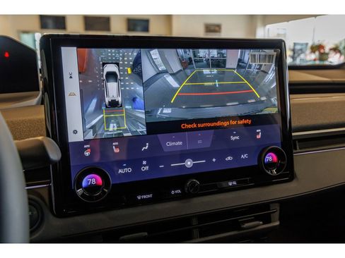 New 2026 Subaru Solterra image 25