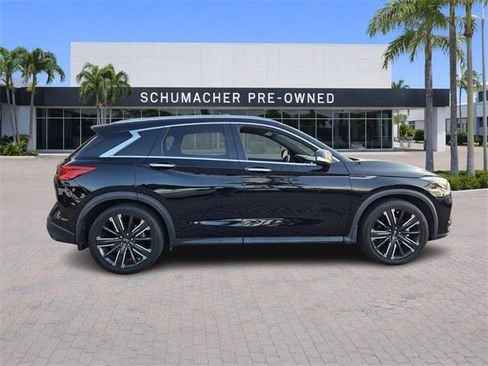 Used 2021 INFINITI QX50 Luxe w/ Appearance Package image 8