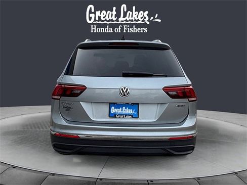 Used 2022 Volkswagen Tiguan SE image 4