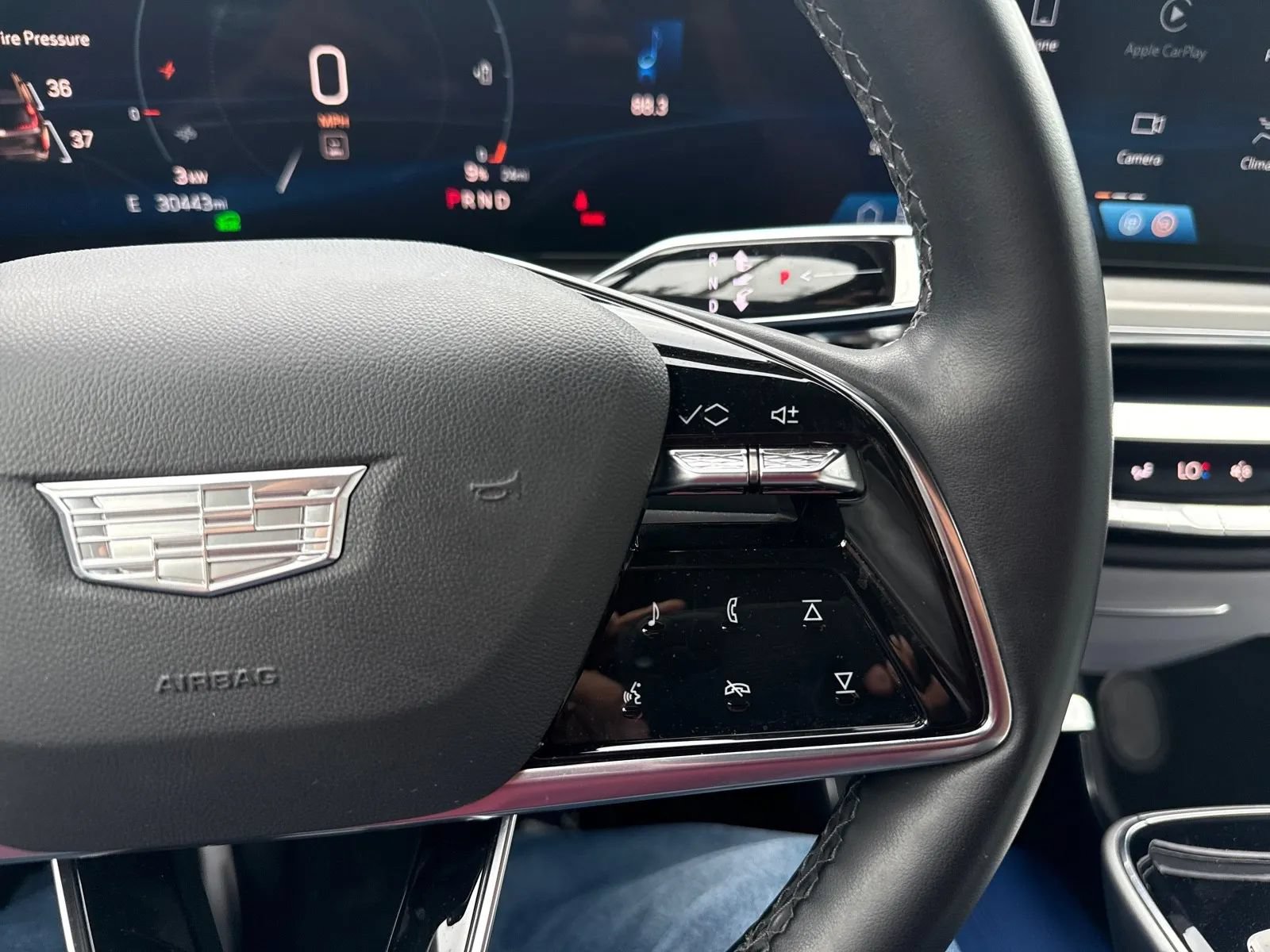 Used 2024 Cadillac Lyriq Sport RWD image 18