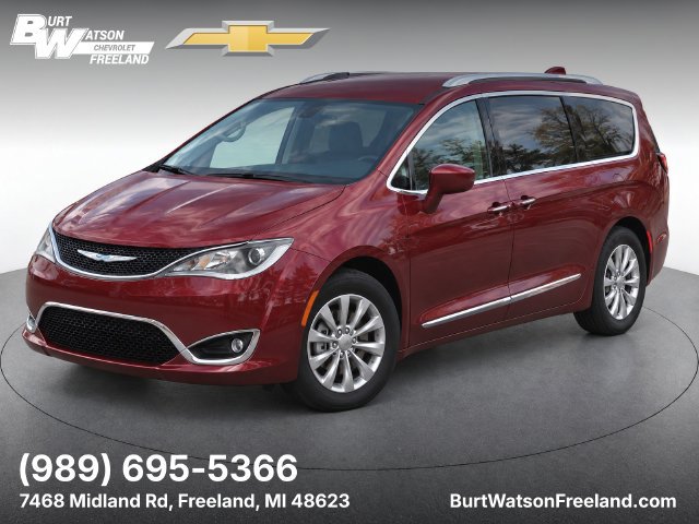 Used 2018 Chrysler Pacifica Touring-L Plus FWD 360° Tour