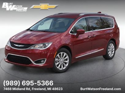 Used 2018 Chrysler Pacifica Touring-L Plus