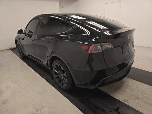 Used 2023 Tesla Model Y Long Range image 6