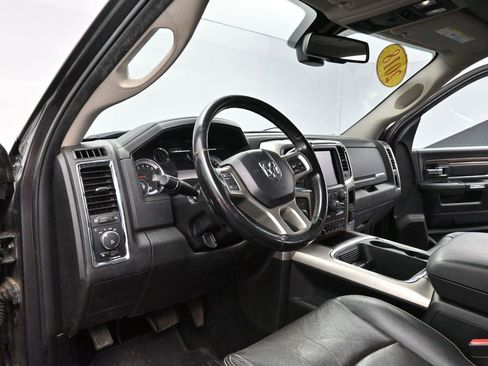 Used 2018 RAM 2500 Laramie AWD/4WD image 14