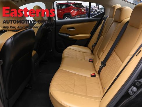 Used 2023 Nissan Sentra SV w/ SV Premium Package FWD image 21