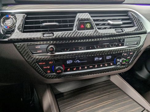 Used 2021 BMW 540i w/ Executive Package image 22