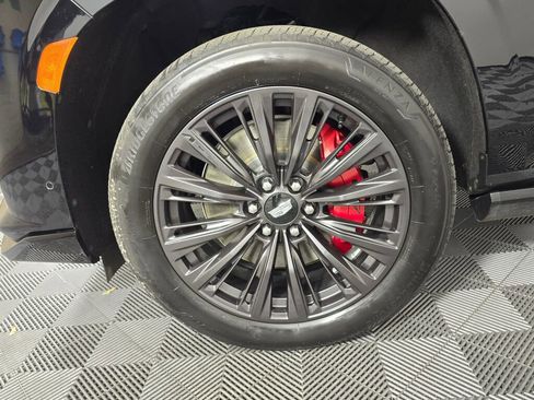 Used 2023 Cadillac Escalade V image 11