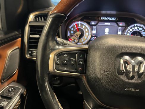 Used 2019 RAM 1500 Limited image 13