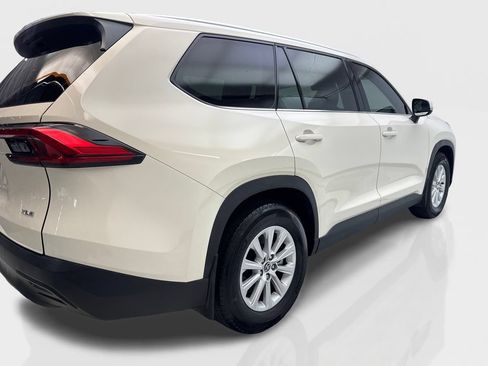 Used 2024 Toyota Grand Highlander FWD image 13