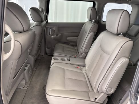 Used 2015 Nissan Quest SL image 16