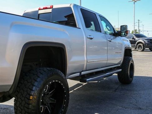 Used 2019 GMC Sierra 2500 Denali w/ Duramax Plus Package AWD/4WD image 31