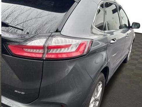 Used 2024 Ford Edge SEL w/ Convenience Package image 9