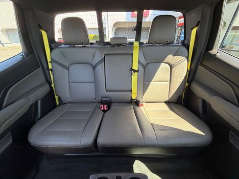 Used 2023 Chevrolet Colorado ZR2 w/ ZR2 Convenience Package III AWD/4WD image 4