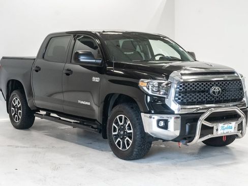 Used 2019 Toyota Tundra SR5 w/ TRD Off Road Package AWD/4WD image 6