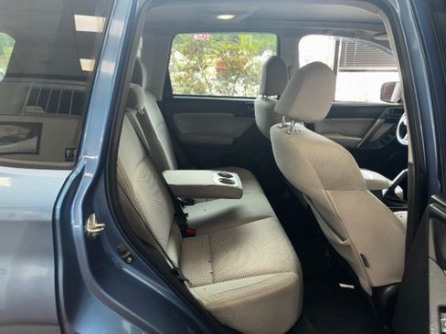 Used 2017 Subaru Forester 2.5i Premium w/ All-Weather Package AWD/4WD image 22