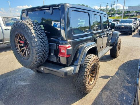 Used 2024 Jeep Wrangler Unlimited Rubicon 392 AWD/4WD image 9