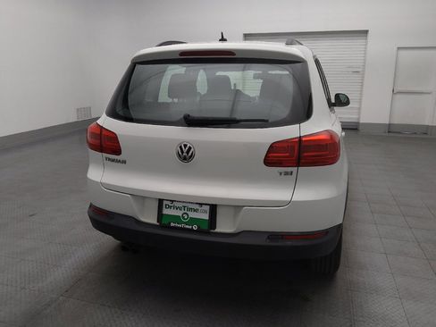 Used 2016 Volkswagen Tiguan S image 7