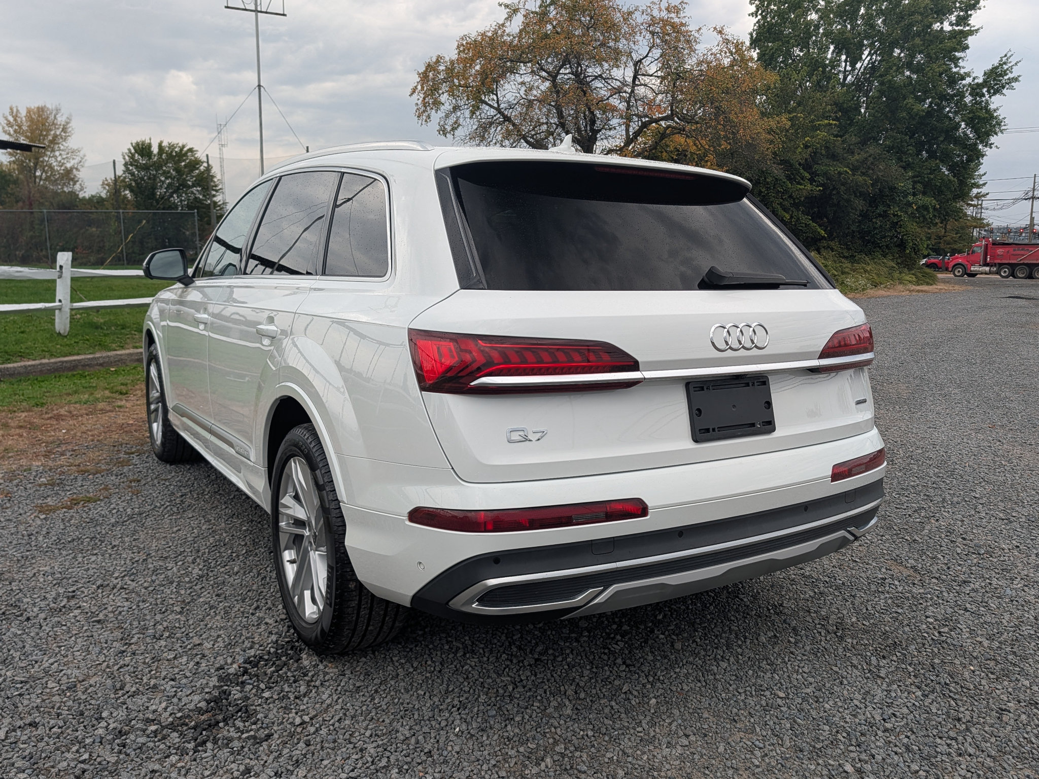Used 2023 Audi Q7 2.0T Premium w/ Convenience Package AWD/4WD image 8