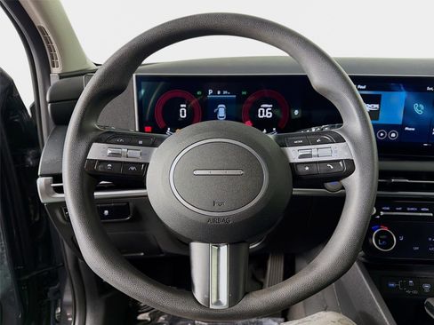 Certified 2025 Hyundai Tucson SEL FWD image 12