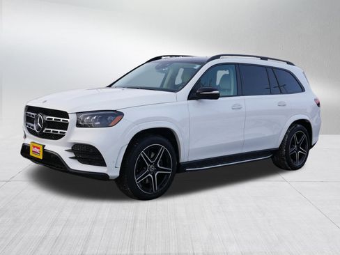 Used 2022 Mercedes-Benz GLS 450 4MATIC image 3