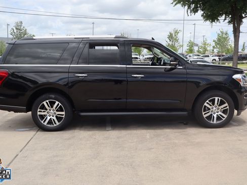 Used 2024 Ford Expedition Max Limited AWD/4WD image 2