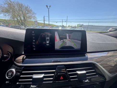 Used 2018 BMW 540i xDrive AWD/4WD image 29