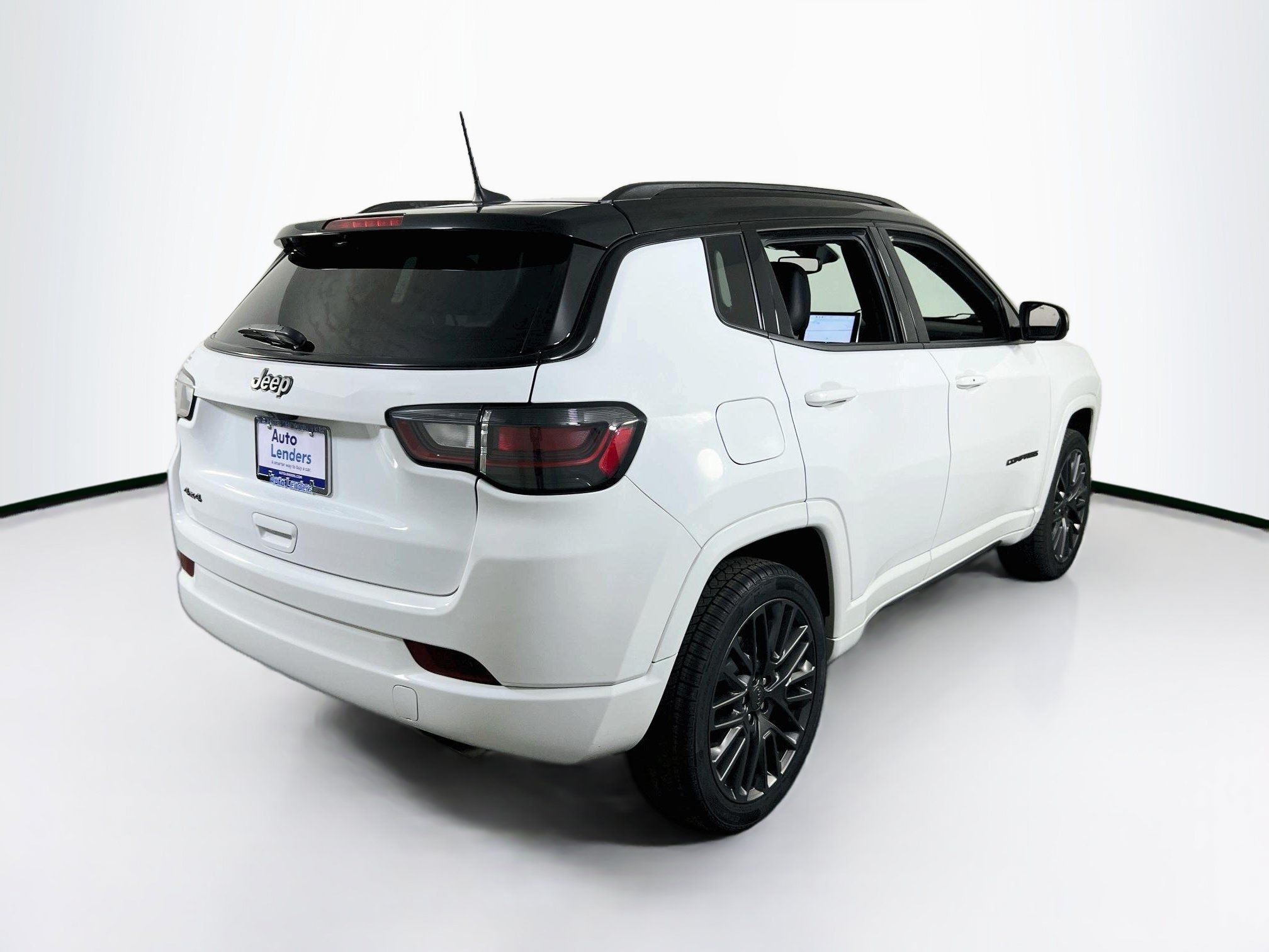 Used 2022 Jeep Compass High Altitude AWD/4WD image 5