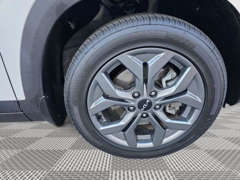 Used 2024 Kia Seltos LX image 25