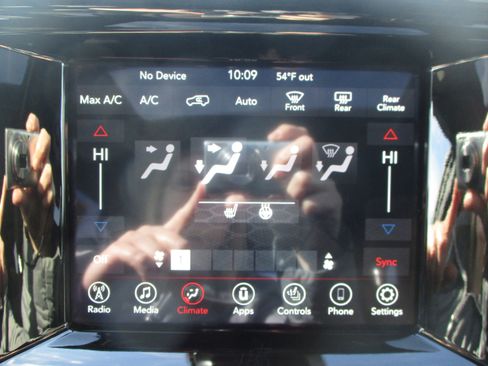 Used 2024 Dodge Durango SXT AWD/4WD image 23
