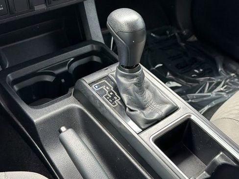 Certified 2023 Toyota Tacoma SR AWD/4WD image 31