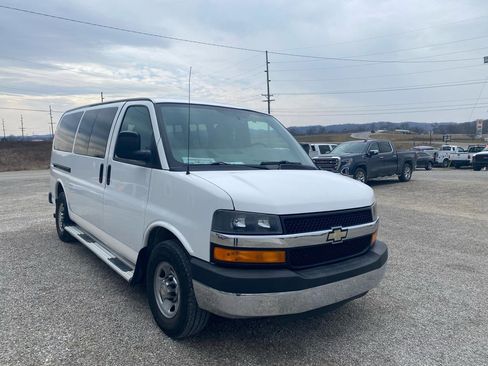 Used 2012 Chevrolet Express 3500 LT w/ LT Preferred Equipment Group image 4