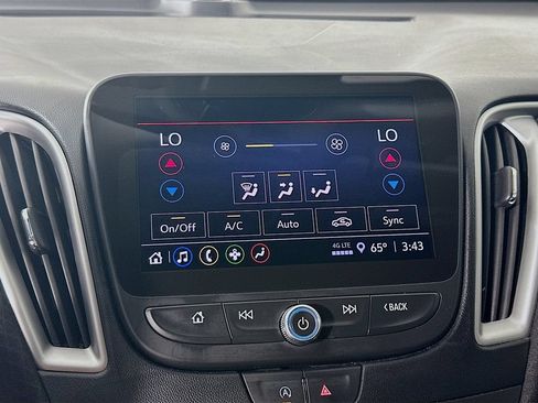 Used 2024 Chevrolet Malibu LT FWD image 23