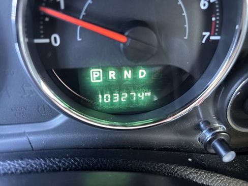 Used 2015 Jeep Wrangler Unlimited Sahara w/ Dual Top Group AWD/4WD image 16