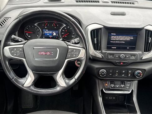 Used 2020 GMC Terrain SLE w/ Elevation Edition image 16