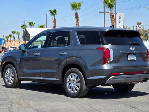 Used 2024 Hyundai Palisade SEL FWD image 6