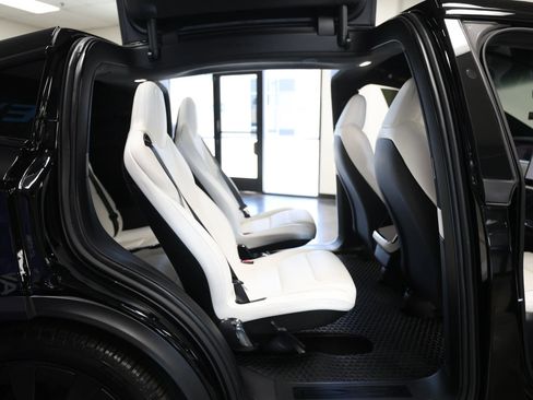Used 2022 Tesla Model X Plaid AWD/4WD image 43