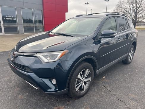 Used 2018 Toyota RAV4 XLE image 11
