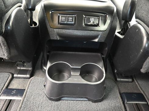 Used 2020 Toyota Sienna SE Premium image 33