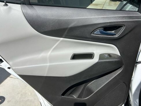 Used 2024 Chevrolet Equinox LT image 13