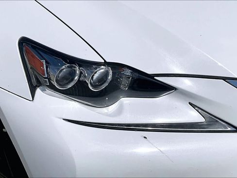 Used 2016 Lexus IS 200t w/ F Sport Package RWD image 26