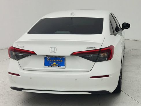 Used 2023 Honda Civic Touring image 6
