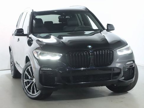 Used 2020 BMW X5 M50i w/ Premium Package image 2