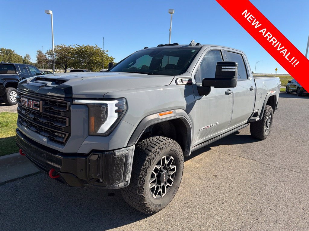 Used 2025 GMC Sierra 2500 AT4X AWD/4WD image 1