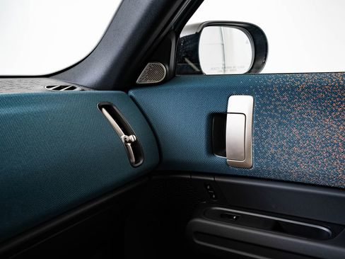 Certified 2025 MINI Cooper Countryman S w/ Comfort Package Max image 40