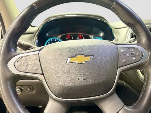 Used 2021 Chevrolet Traverse LT FWD image 13