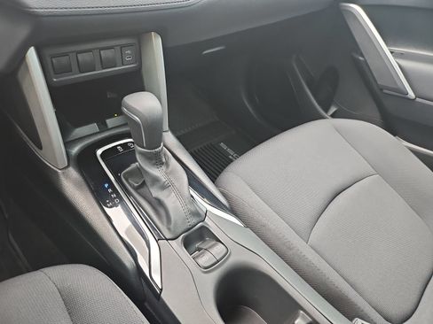 Used 2024 Toyota Corolla Cross LE w/ Moonroof Package FWD image 24