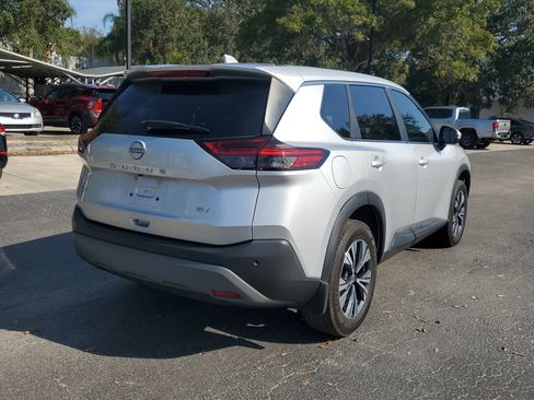 Used 2023 Nissan Rogue SV image 7