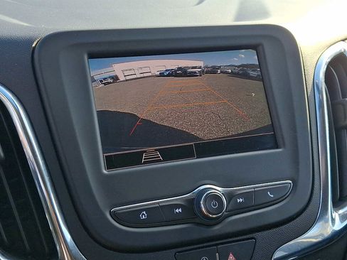 Used 2023 Chevrolet Equinox LT image 18